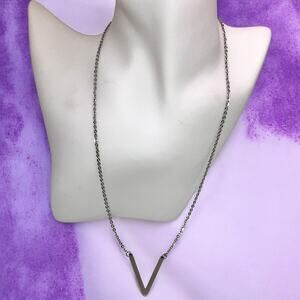 Stainless Steel Letter "V" Pendant 19 5/8" Chain Necklace!